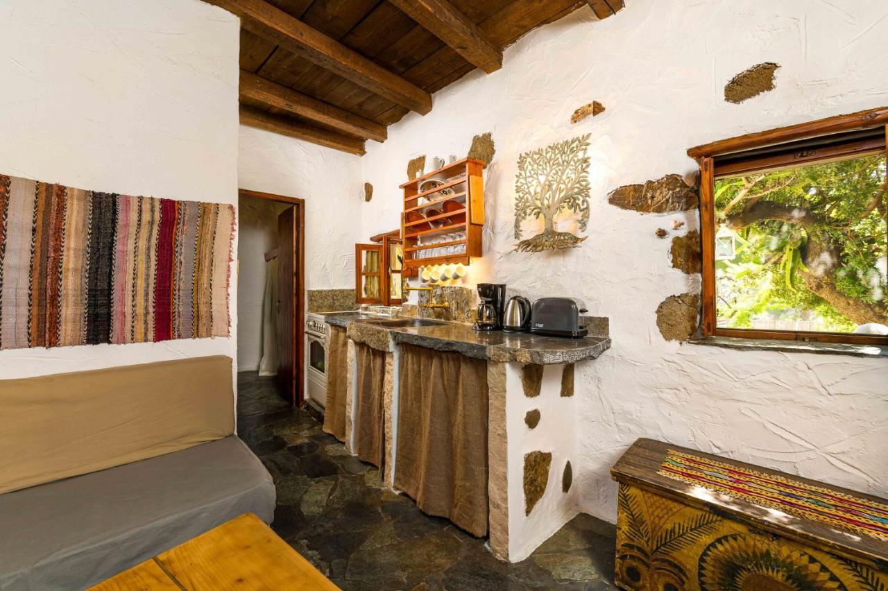Natura Cottages Makrýgialos Eksteriør billede