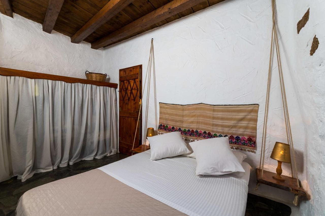 Natura Cottages Makrýgialos Eksteriør billede