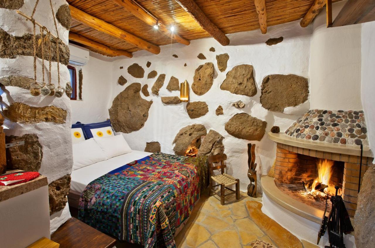 Natura Cottages Makrýgialos Eksteriør billede